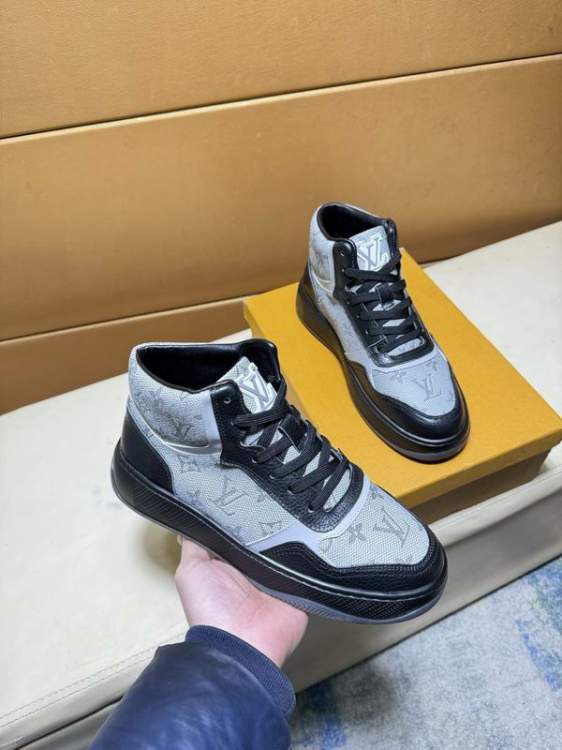 Picture of Louis Vuitton Shoes _SKULVsz38-44hnq012313381